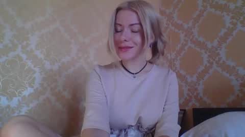 softy_aura online show from July 20, 9:45 am