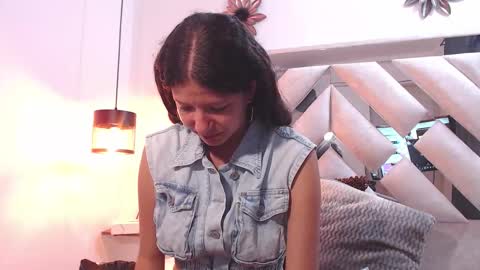    online show from March 5, 11:50 am