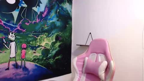    online show from March 12, 12:22 pm