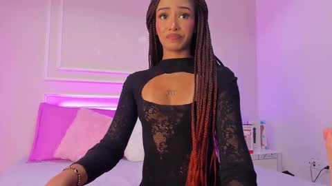 Snapshot of sofynovoa chatting on February 3, 6:40 am online show from February 3, 6:40 am