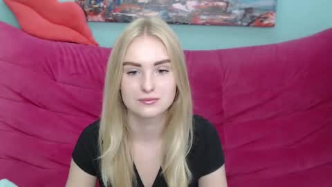 Snapshot of sofysoft chatting on September 28, 5:02 am sofysoft online show from September 28, 5:02 am