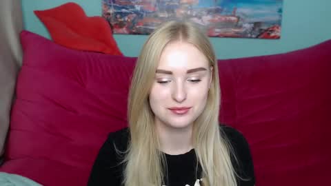 Snapshot of sofysoft chatting on October 16, 5:08 am sofysoft online show from October 16, 5:08 am