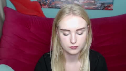 Snapshot of sofysoft chatting on October 19, 4:51 pm sofysoft online show from October 19, 4:51 pm