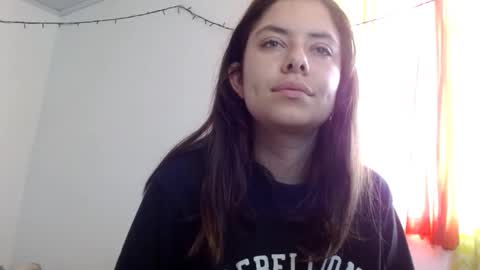 Snapshot of soka_lovers_04_ chatting on December 11, 12:34 pm Sofia online show from December 11, 12:34 pm