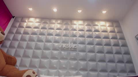 SOL  ANGEL online show from February 7, 4:33 pm