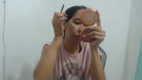 Snapshot of sol_lucia chatting on November 28, 10:51 am Sol lucia online show from November 28, 10:51 am