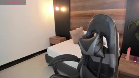 V A L E R I A online show from October 27, 7:07 pm