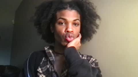 Snapshot of solaceeve chatting on October 30, 8:09 pm SolaceEve online show from October 30, 8:09 pm