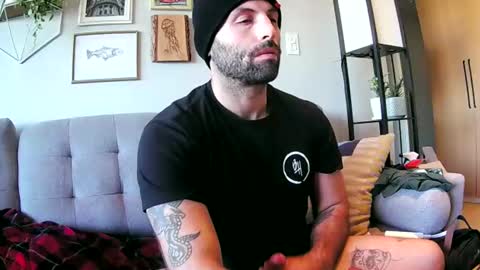 Snapshot of solarpwredlove chatting on December 2, 11:07 pm solarpwredlove online show from December 2, 11:07 pm