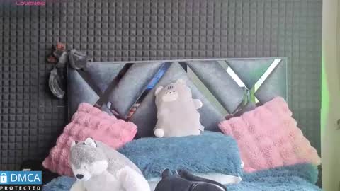 Sol  online show from November 19, 7:14 pm