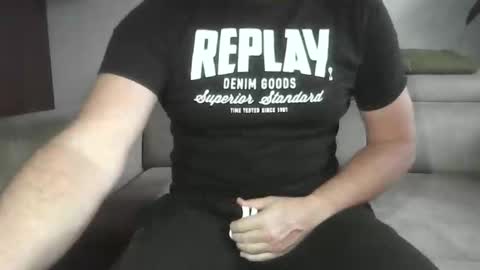 Sole Obedient online show from November 10, 7:29 am