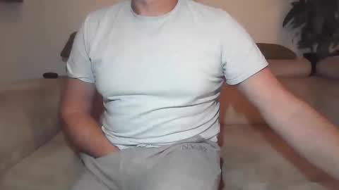 Sole Obedient online show from November 18, 1:22 am