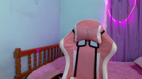 Sole Sawa online show from December 10, 1:11 am