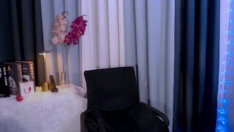 solen_304 online show from February 24, 12:14 pm