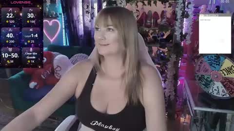 solesticia online show from September 20, 5:14 pm