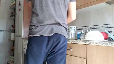 Snapshot of solo4u2 chatting on March 31, 10:04 am solo4u2 online show from March 31, 10:04 am