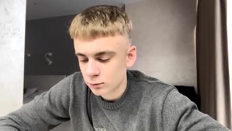 Snapshot of solofury chatting on February 14, 9:28 am Jett online show from February 14, 9:28 am