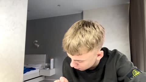 Snapshot of solofury chatting on February 23, 7:17 am Jett online show from February 23, 7:17 am