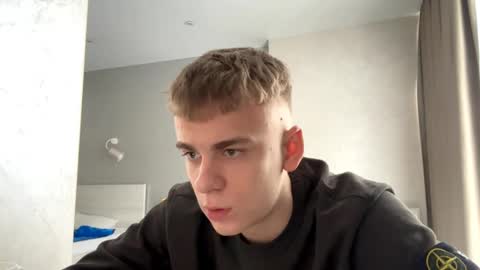 Snapshot of solofury chatting on March 2, 7:59 am Jett online show from March 2, 7:59 am