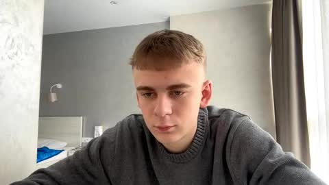 Snapshot of solofury chatting on April 24, 7:33 am Jett online show from April 24, 7:33 am