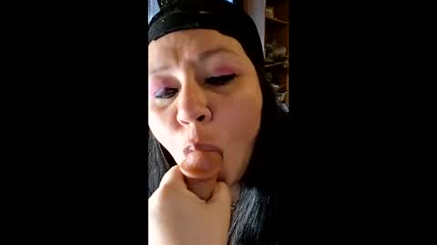 sologirl81 online show from February 3, 6:57 pm