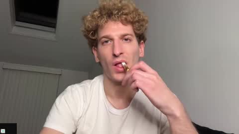 Snapshot of somechillbro chatting on February 16, 4:31 am Evan online show from February 16, 4:31 am