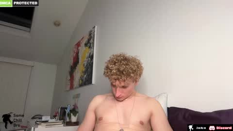 Snapshot of somechillbro chatting on March 4, 4:06 am Evan online show from March 4, 4:06 am