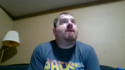 Snapshot of somekindoflife chatting on May 14, 5:31 pm Somekindoflife online show from May 14, 5:31 pm