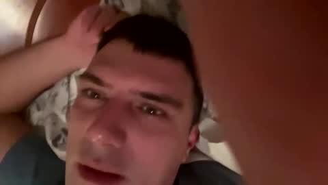 someoneuwnt2no online show from November 28, 10:40 am