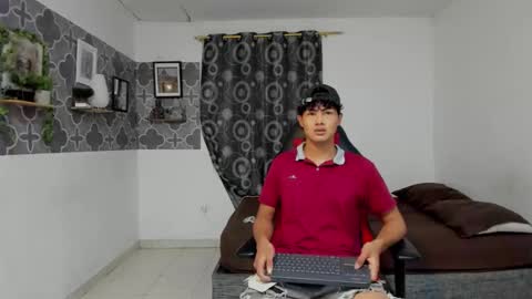 Snapshot of son_hades chatting on November 3, 3:30 am son_hades online show from November 3, 3:30 am