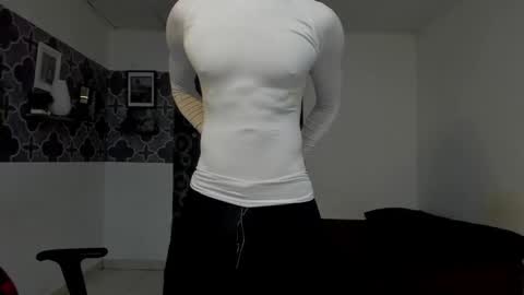 Snapshot of son_hades chatting on November 5, 7:36 pm son_hades online show from November 5, 7:36 pm