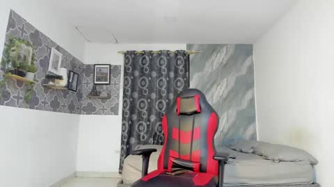 son_hades online show from March 21, 8:19 am