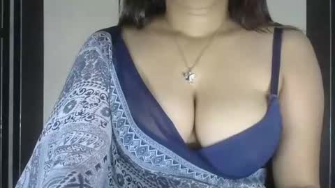 Snapshot of sonali_sweet chatting on December 3, 3:52 am Sonali online show from December 3, 3:52 am