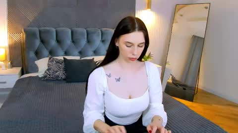 Snapshot of sonataray chatting on February 8, 2:31 pm Catherine online show from February 8, 2:31 pm