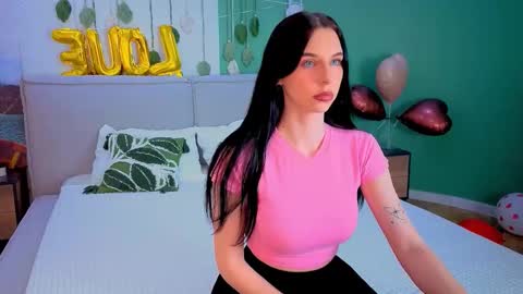 Snapshot of sonataray chatting on February 15, 2:47 pm Catherine online show from February 15, 2:47 pm