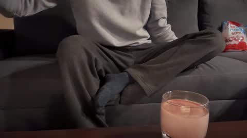 Sondages online show from February 12, 6:40 pm