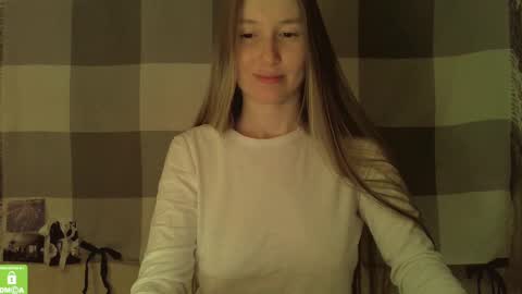 Snapshot of song_to_the_siren chatting on January 23, 2:07 pm Mary online show from January 23, 2:07 pm