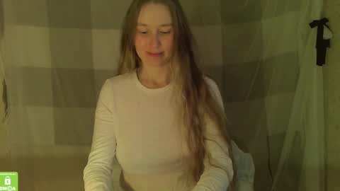 Snapshot of song_to_the_siren chatting on March 12, 2:45 pm Mary online show from March 12, 2:45 pm