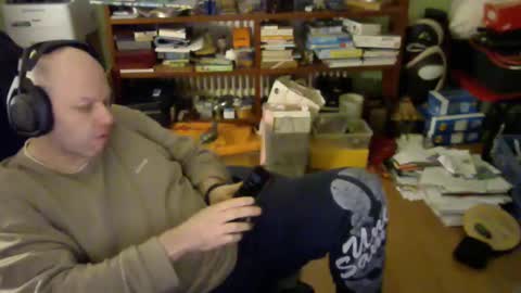 Snapshot of songoku81 chatting on January 10, 4:09 pm Tom online show from January 10, 4:09 pm