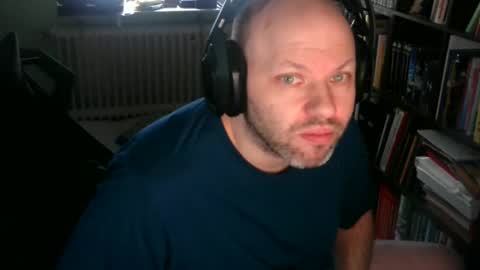 Tom online show from November 14, 11:20 am