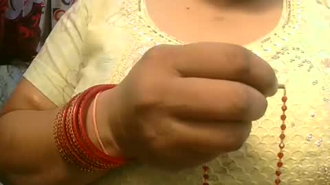 Snapshot of soni88888 chatting on December 12, 1:49 pm soni88888 online show from December 12, 1:49 pm