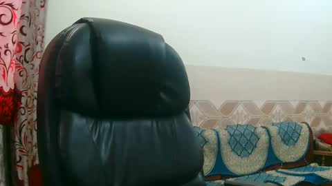 Snapshot of soni88888 chatting on February 1, 11:10 am soni88888 online show from February 1, 11:10 am