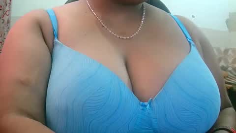 Snapshot of soni88888 chatting on February 4, 4:59 am soni88888 online show from February 4, 4:59 am