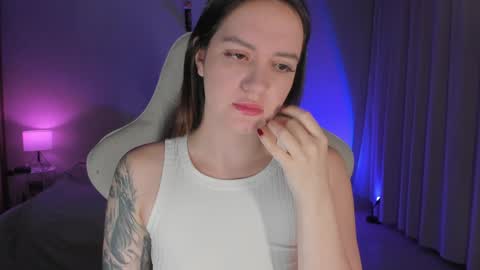 sonia_moon_ online show from January 10, 1:32 am