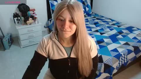 Snapshot of soniahardass chatting on October 1, 12:55 pm soniahardass online show from October 1, 12:55 pm