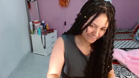 sonialatin69 online show from January 7, 12:20 pm