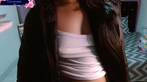 sonialatin69 online show from January 14, 7:17 am