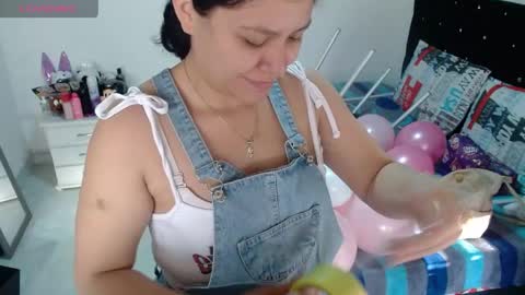 sonialatin69 online show from April 14, 12:22 pm