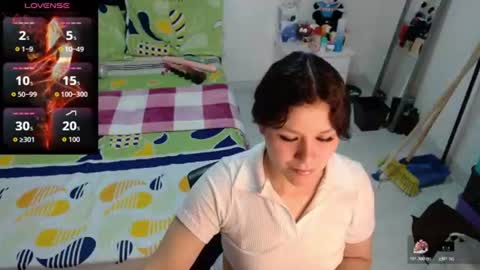 Snapshot of sonialatin69 chatting on June 22, 12:24 pm sonialatin69 online show from June 22, 12:24 pm
