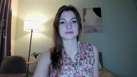 Snapshot of sonicdesire chatting on March 1, 9:17 pm Your Lanocka 3 online show from March 1, 9:17 pm